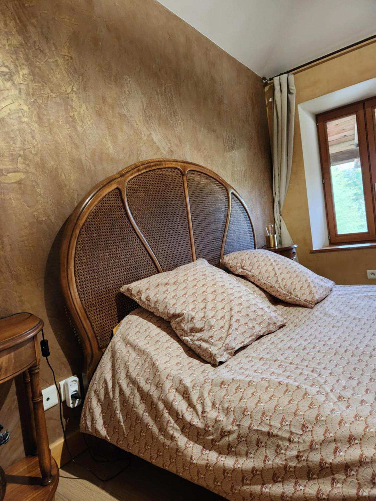 Chambres D'Hotes Aux Petits Belezins Saint-Amour  Rom bilde